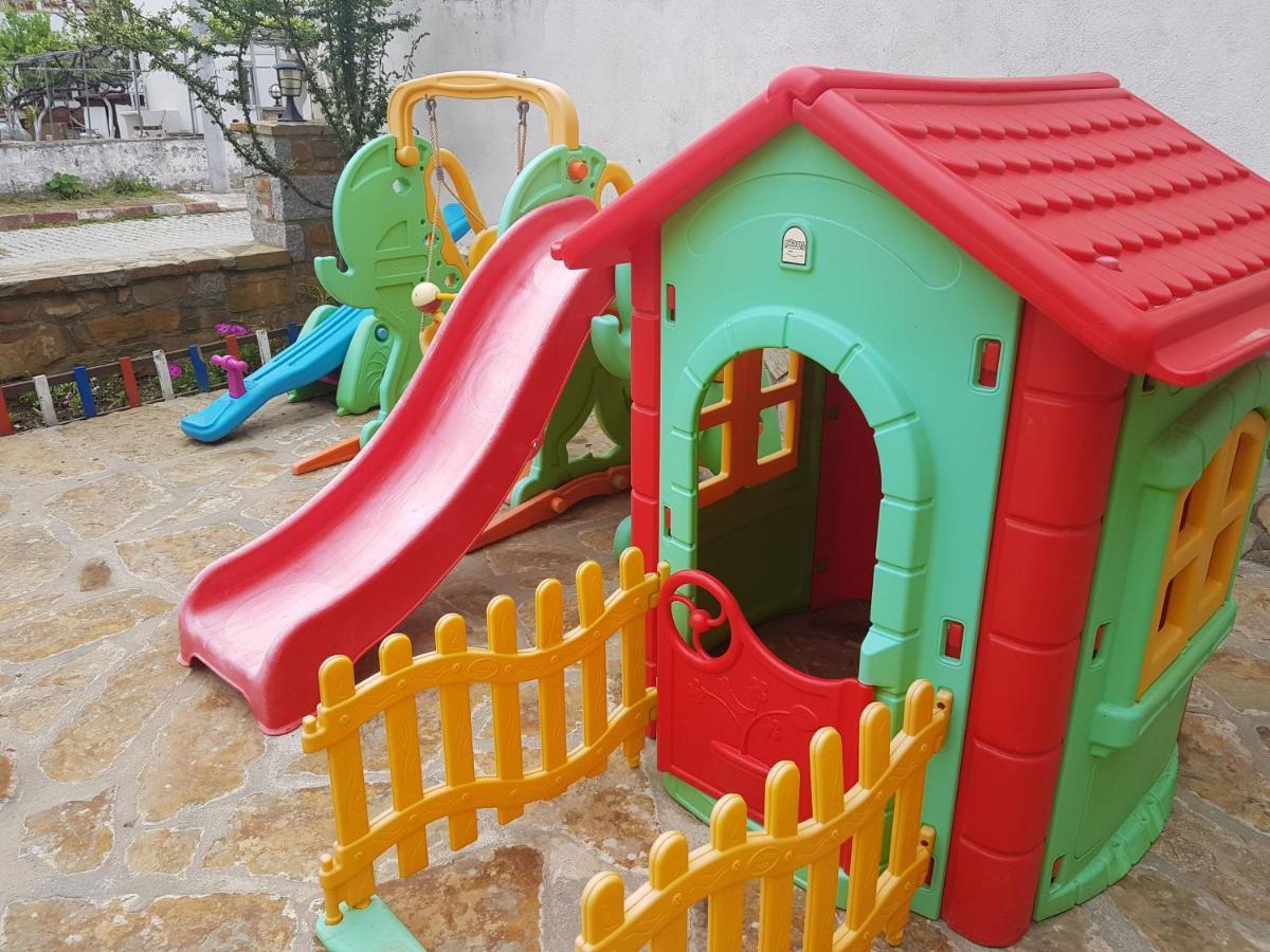 Yeni Bademli Konuk Evi İmroz 外观 照片